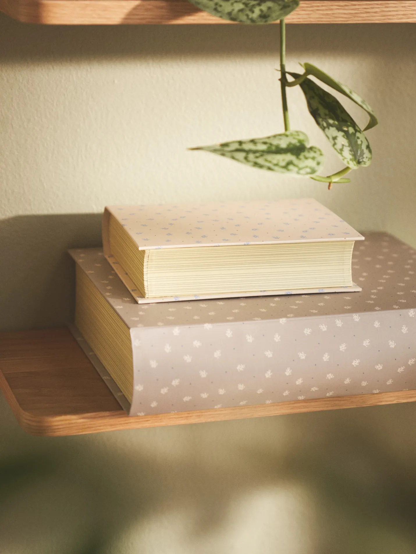 Best Søstrene Grene Schweiz Bücherbox Warm Grey